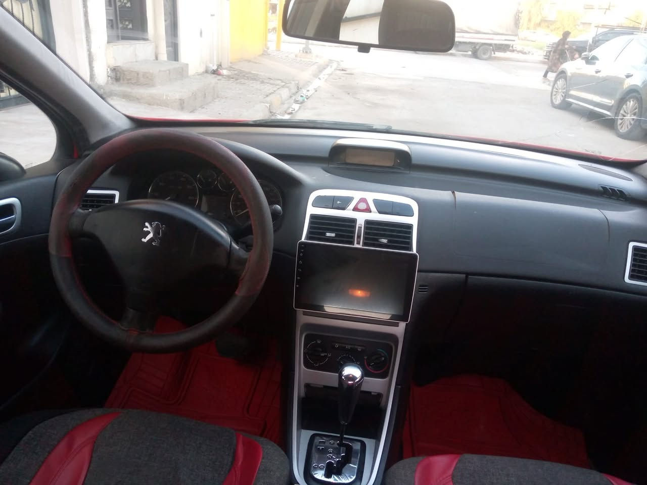 بيجو ٣٠٧موديل ٢٠٠٦ سياره جاهزه محرك وكير وحداديه تبريد رقم بغداد سنويه جديده مشروع وطني مكانه بكركوك *********** سعر ٥٩ورقه بيه مجال بسيط سياره بدون صبغ وحادث
