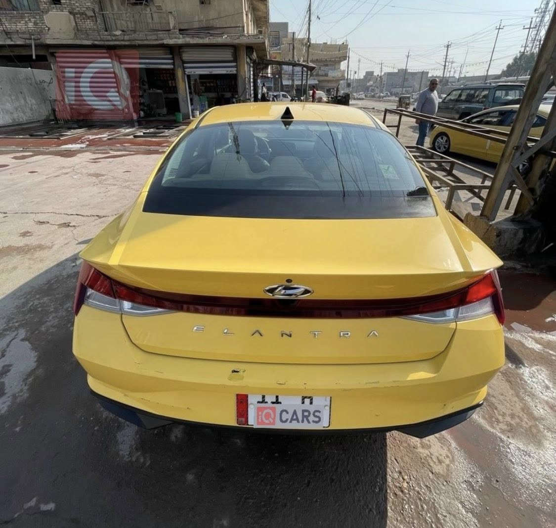 السلام عليكم
هينوداي النترا موديل 2021

محرك 2.0 

ماشية 48000

كير AT المرغوب 

السياره جديده ما مشتغله تكسي سونار موجود 

مكان السيارة بغداد دوشمه تخم تاير كله جديد للاستفسار الاتصال على الرقم *********** 

‭0788 295 9205‬
