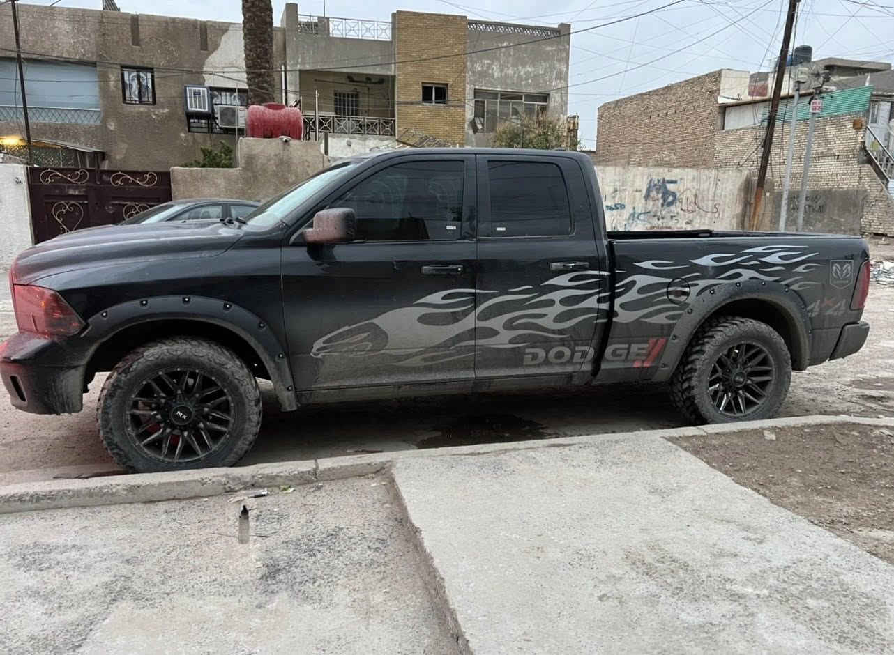 DODGE RAM 1500  Big Horin 2016 V8
الموديل: 2016.

رقم بغداد الجديد بأسمي هزة جديدة

محرك V8 5700 المرغوب

ماشية 75

________________________________

عليها كت ترفيع

وتايرات جبلية امريكية و ويالة اصلية كما مبين في الصور و عليها وايد بودي

________________________________ 

الحادث بسيط جداً طخطخة في جهة السائق والجاملغ الامامي بدون ايرباك فقط بردة بدون شواصي ولغود  

السيارة كاملة مكملة بدون اي نقوصات

مكان السيارة بغداد

للبيع او المراوس

للأستفسار

+964 773 001 5952


**إذا كنت صاحب هذا الإعلان وتريد حذفه لأي سبب، رجاءا أرسل رسالة إلى الدعم الفني**