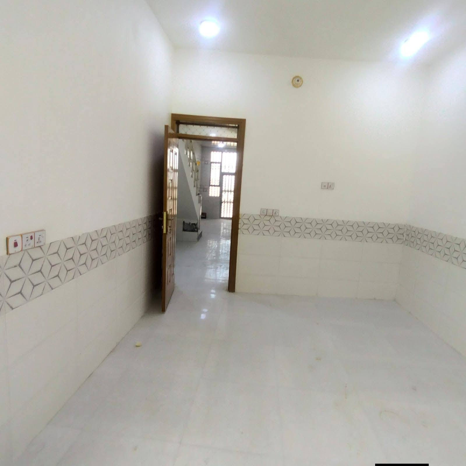 كربلاء المقدسة
بيت للبيع مساحه ١٠٠ متر السعر ٥٧ مليون 
قرب مجمع سيد اسماعيل السكني
 للإستفسار الاتصال على الارقام التاليه
***********
***********
