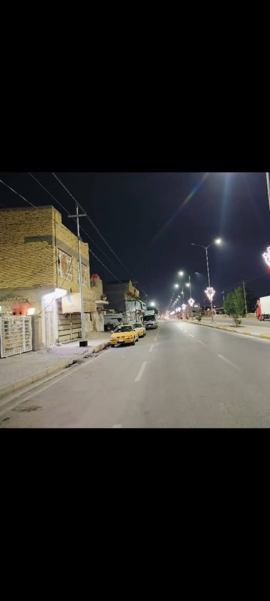 العقار للبيع المساحه.187 م الوجه 7.5  والنزال 25
يحتوي على محلات وشقه وبيت متكامل
ناقص الطابق الثاني معوز لبخ وارضيه
موقع داموك الحقوقيين ع الشارع العام سايدين مقابل الشهداء بالقرب من مركز شرطه الشهداء
***********
