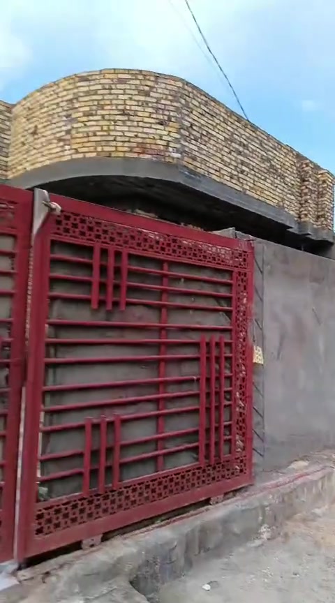 سلام عليكم بيت للبيع طابو زراعيه بجبله بحي الحسين(***********
