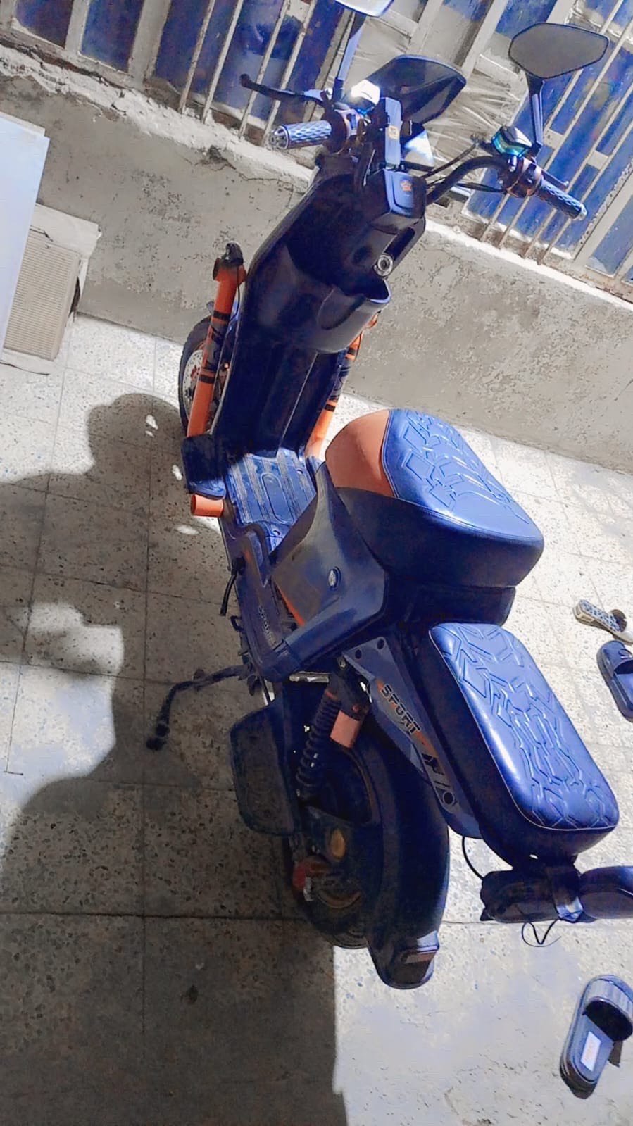 الامين الثانية نقصها بطاريات فقط  