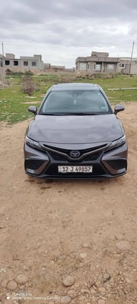 كامري موديل 2023 هايبرد فئة SE المعروف لا يعرف فول ومكفوله من كلشي ماش...