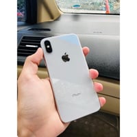 ايفون اكس عادي ذاكرة 256 بطارية 92 كله شغاله عدا البصمه وضهر مفطور سعر...