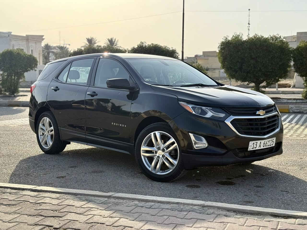 يالله اللهم صلي على محمد وال محمد 
بيع فقط 
شوفرليت كوينكس ٢٠١٨ امريكي 
محرك ١٥٠٠ توربو  ضرر جدا بسيط 
السياره جاهزه على اخر حبايه 
للجنايه باسمي رقم ميسان 
هزه جديده صار شهر من سويتها 
وارقام انكليزي جديده وسنويه جديده لغايه شهر ١٢ ..2030 صار شهر من جددتها
حداديه توب التوب ١٠٠٪؜ 
عليها تخم تواير ارقى نوعيه المشيلن الاصلي جدد نضافه ١٠٠٪؜  
وويل بريمير جديد جدا اصلي
تخم دسكات ارقى نوع صار اسبوعين من شديتهم 
ارقى نوع بلكات AC-Delco وارقى دهن اخليلها اصلي حصرا
التفويله البانزين العادي اتمشيك ٦٥٠ كيلو او اكثر حسب دوستك لان نضافه فول ماشاءالله 
التبريد ثلج بعز تموز الحماوه ماتعبر٩٠ نهائيا…. وي التبريد
ناعمه جدا ونشطه جدا ترايك وين مايعجبك ٢٠٠
منضومه التوربو نضيفه جدا وعليها ادامه كامله شرط ربع ماتصرف عليها 
لايتات زنون زراعه جدا قويه مياذن المقايل وكشافات زنون اصلي 
الكشره نضيفه حيل سياره مال بيت صارلها ٤ سنوات عدنا الي ياخذها ربع دينار شرط بعد المعاينه مايصرف عليها 
متعوب عليها حيل ومستعجل على بيعتها …
مواصفات معروفه دواخل لونين اصل
نجي للحادث
حادثها بامريكا فقط بارد بمقدمه البنيد كد اشبر وشرط المعاينه..
والجاملغ بدلته اني موجود مالها الاصلي بدون صبغ فقط بارد بي والصندوق جوه الرقم شوي بي صبغ من امريكا ..
بالعراق صار بيها بارد بالباب الخلفي
اذا تحسب القطع فقط الصندوق بي صبغ مو كله جوه الرقم فقط … اما الباقي بارد والجاملغ بدلته والاصلي تاخذه ويا 
بدون دواخل بدون نهائيا الدعاميات نفسها بلاد وكذلك بدون ايرباك بدون سيرفس كامله مكمله تحفه والله❤️
السياره جدا جدا ناعمه وتجي وتشوفها
وبالعافيه ع الياخذها
السعر ١٣٥ وبيها مجال بسيط
عنواني العمارة ميسان 
ارقامي متواجد واتس اب واتصال رصيد
0773999319
***********
