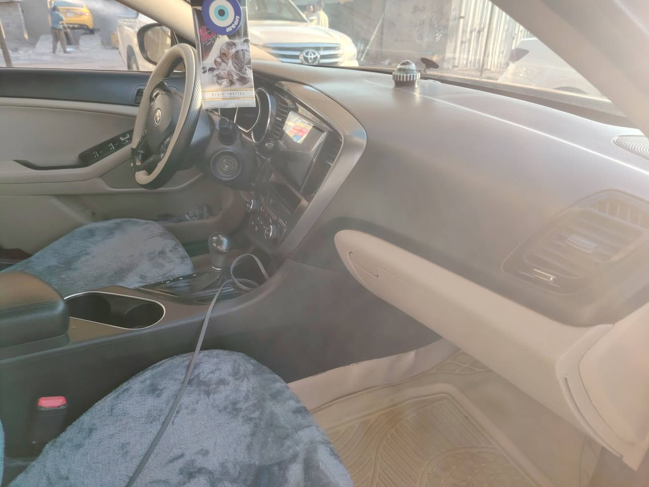 ٢٠١٣ خليجي مكفوله من الضربه القويه والعيب الشرعي جاهزه كير ومكينه حداديه تبريد تخم تاير كله جاهز مكينه جديده  ٢٠٠٠ رقم نكليزي لل٣٠ مكاني سماوه السعر ١١٨ وبيها مجال رقمي ***********
