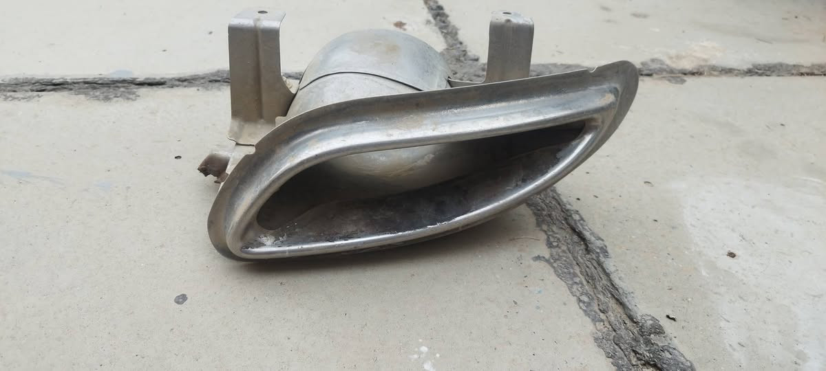 سلام عليكم مسجل و شاشه  و نيكلات مال دعاميه   مال ازيره. موديل 13 البيع قيم واخذ مكاني بغداد الكرخ الثانيه ***********
