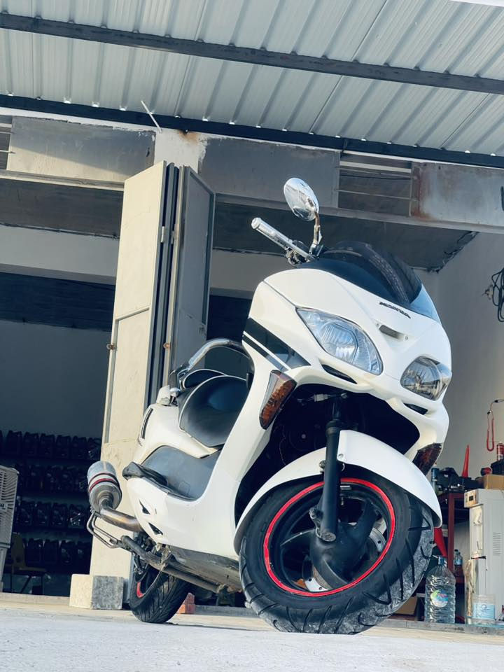 السلام عليكم 
للبيع 
فورزه 08 عميه بلاد 
دراجه مفتوحه مبدل بس بوشه 
مكينه خير من الله  سعرهة مليون و بيهة مجال بسيط 
مكان الدراجه جلولاء


**إذا كنت صاحب هذا الإعلان وتريد حذفه لأي سبب، رجاءا أرسل رسالة إلى الدعم الفني**