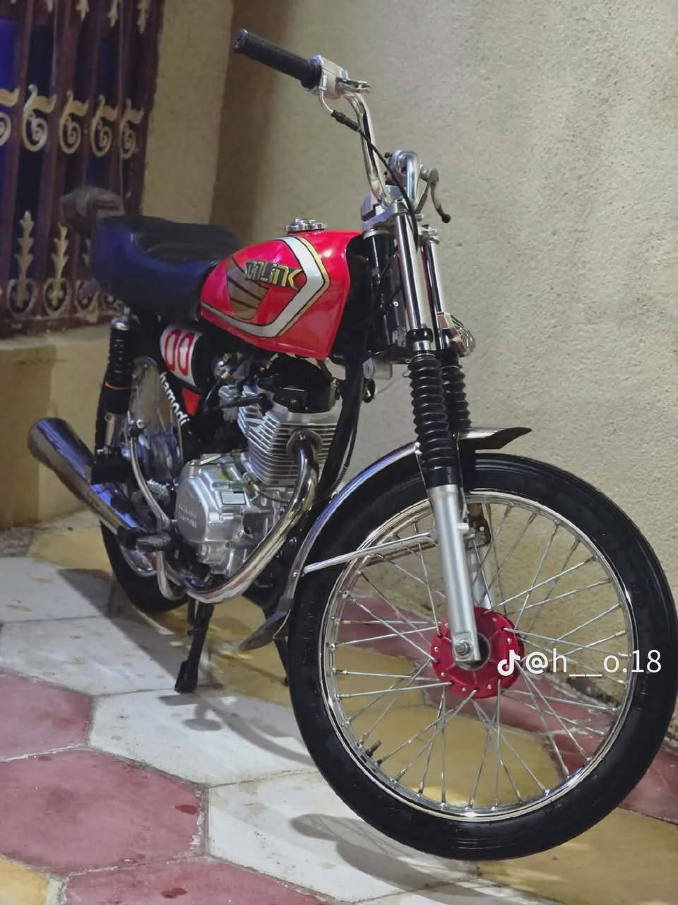 سلام عليكم دراجه كلك لبيع 
سيجي نامه  تعمير جديد 

مكان الحمزه الشرقي 

سعر 600

متوازي عله بيعتهه مو شراي لاتشاطر 

***********
