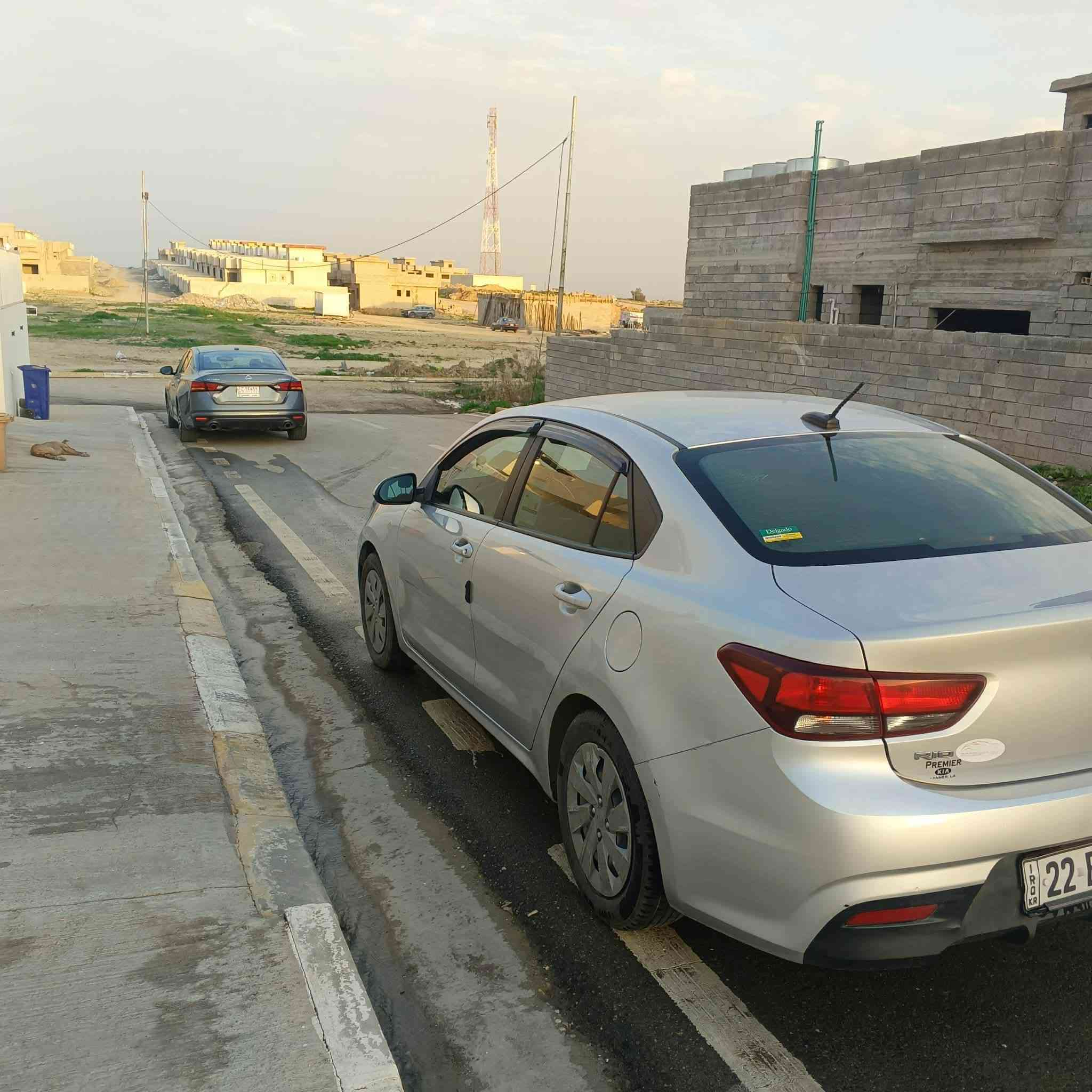 كيا ريو 2020
وارد امريكي 
كير At المرغوب 
ضررها نص باب الكدام وباب الوره معدل ومصبوغ وجاملغ كلها بصفحة اليمين 
ماشية 54 الف كيلو 
تخم تاير جديد 
حدادية خير من الله 
تبريد شغال وتبريدها خير من الله 
سيارة جاهزة من كلشي ترايك للبصرة ماتصرف دينار عليه
مكان السيارة الموصل مجمع عين العراق السكني 
سعرها (125) ورقة وبيها مجال للطيبين 
للتواصل ع الخاص او ع الرقم 

‭0775 909 0058‬ وبي واتساب
