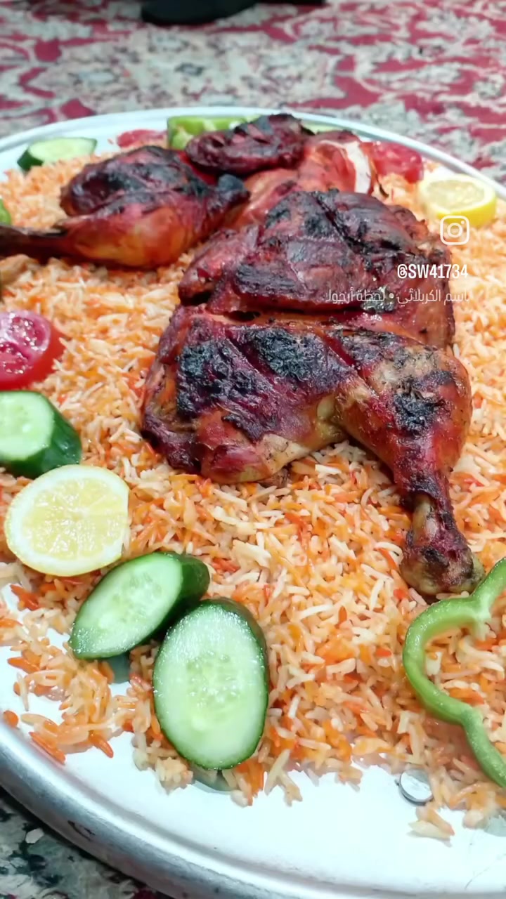 سلام عليكم منو ريد طباخه لمطعم اني موجوده بسعر كلش مناسب واكل كلش طيب***********
