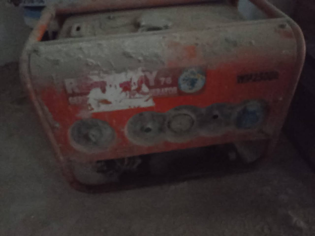 مولدة للبيع السعر 75 تحتاج فقط إدامة 
مروحه سقفيه شغاله السعر 20


**إذا كنت صاحب هذا الإعلان وتريد حذفه لأي سبب، رجاءا أرسل رسالة إلى الدعم الفني**