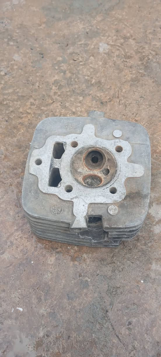 سلام عليكم للبيع غراض دراجه 1صالنصه كاتم 15. 2صالنصه صوت 20 .3صالنصه رياضي 30 . كور 150 . 20 صنيه مال 5كير هيه ول بنزات 15 قبغ زنجيل 4 .***********
