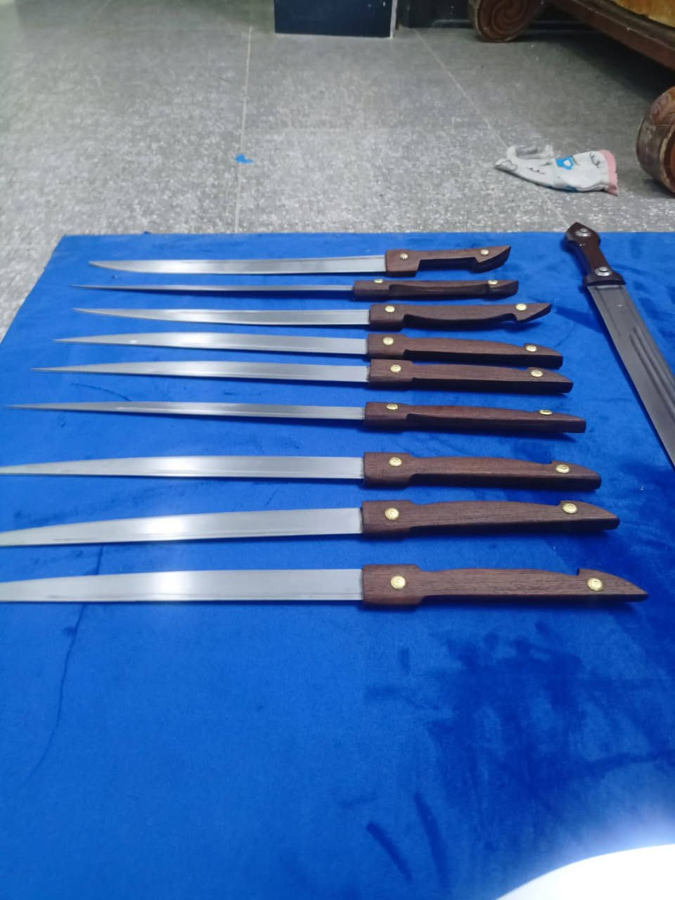 اللهم صلي على محمد وال محمد 
رمضان كريم علينا وعليكم وعساكم بالخير 
خدام الحسين عليه السلام وجبه جديده من المزراك والمغولي وبعض القطع الإيراني للبيع اسعار مناسبه حديد راقي تواصل خاص او واتساب *********** 
اخوكم ضرغام الخادم
