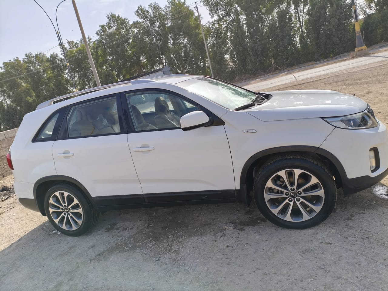 السلام عليكم
سيارة سورنتو رقم ٢٠١٤  ٦سلندر
بيع او مراوس بسياره 4 سلندر سبورتج أو سنتافي 
خليجي السعر ١٧٠$

رقم موبايل 

***********
