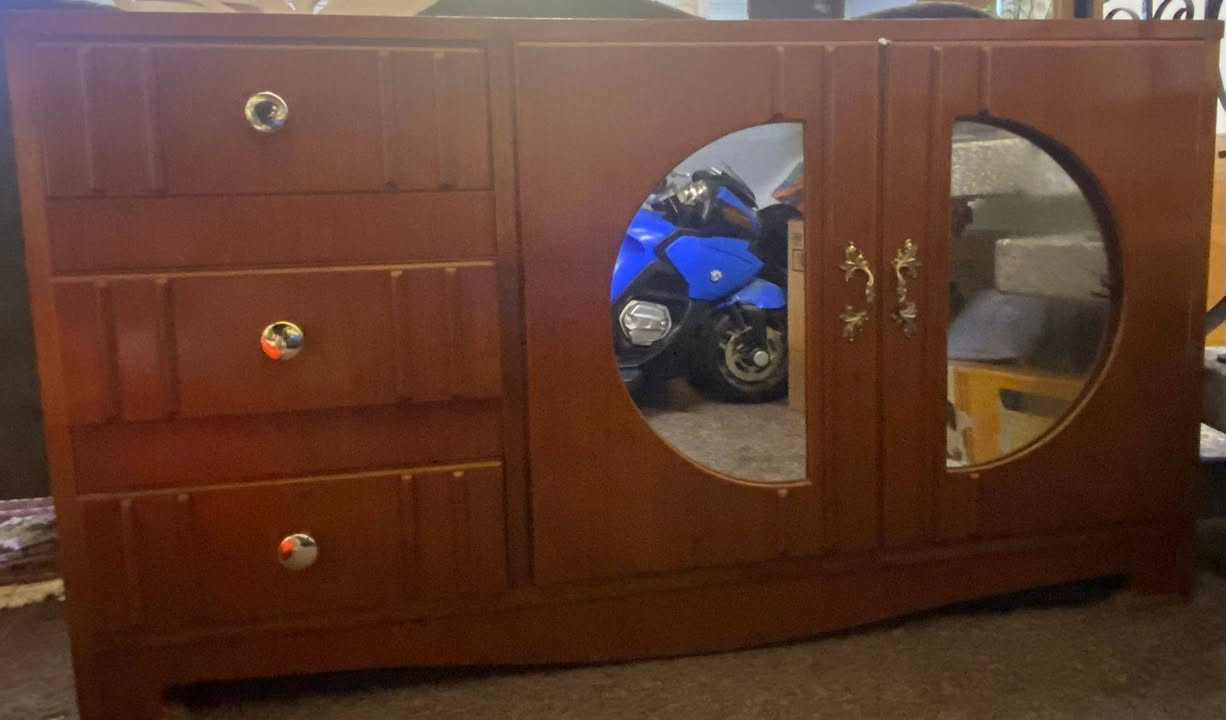 للبيع كنتور وكومدي بحالة جيدة جدا”
السعر ٣٠٠٠٠٠
للاستفسار الاتصال ***********
