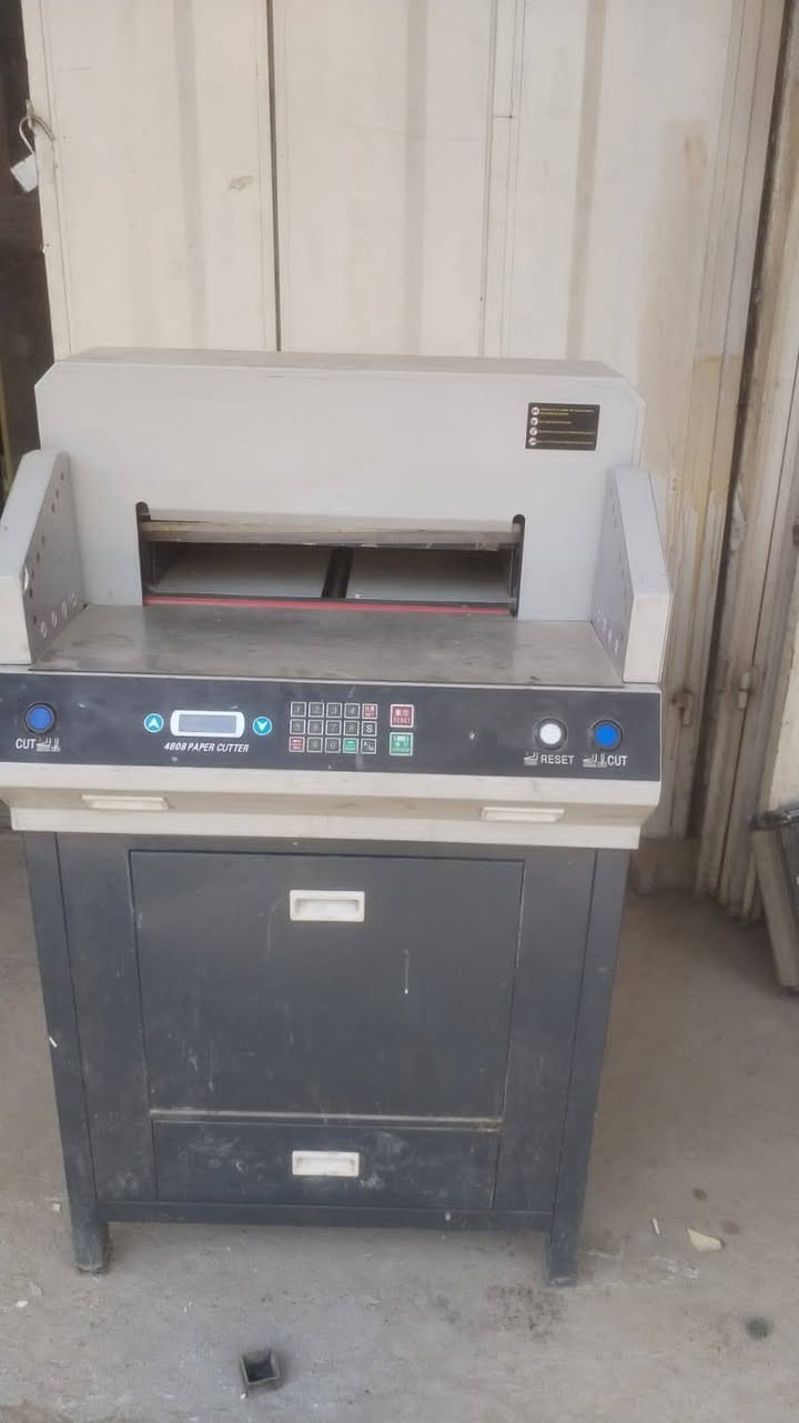 ماكنات تخريم ورق ومقصات ومكابس تجليد السجلات حديد ثقيل انتاجيه وجهاز سلفنه *********** وات ساب
