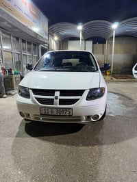 شباب  دوج كرفان موديل 2007  بدي قصير  سياره جديده و كامله مابيه اي نقص...