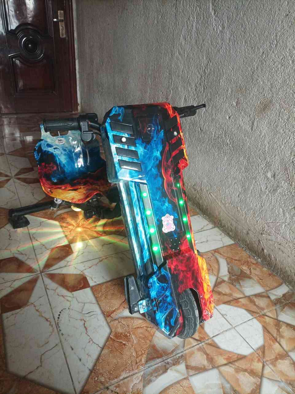 سكوتر البيع جديد مثل ماوضح بل صوره سعر خاص


**إذا كنت صاحب هذا الإعلان وتريد حذفه لأي سبب، رجاءا أرسل رسالة إلى الدعم الفني**