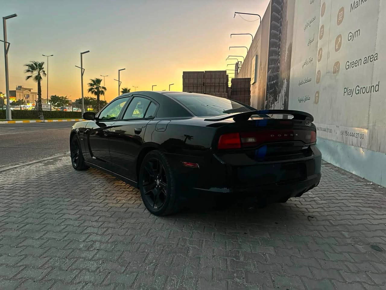 السلام عليكم
دوج جارجر Mopar edition 2011

لون اسود وخط ارزق بلادي 
ماشيه ٢٢٤٣٠٦ كيلومتر 

السياره مكينتها جديده مال موديل ٢٠٢٣ 
ومبدل وياها التفرعات مال مكينه كلها جديده 

السياره داخله صيانه كامله وكلشي متصرف عليها 
رقم بغداد جديد والسنويه جديده 
السيارة صبغ عام 

السعر 14،000$ وبيها مجال

للاستفسار / ***********
***********
