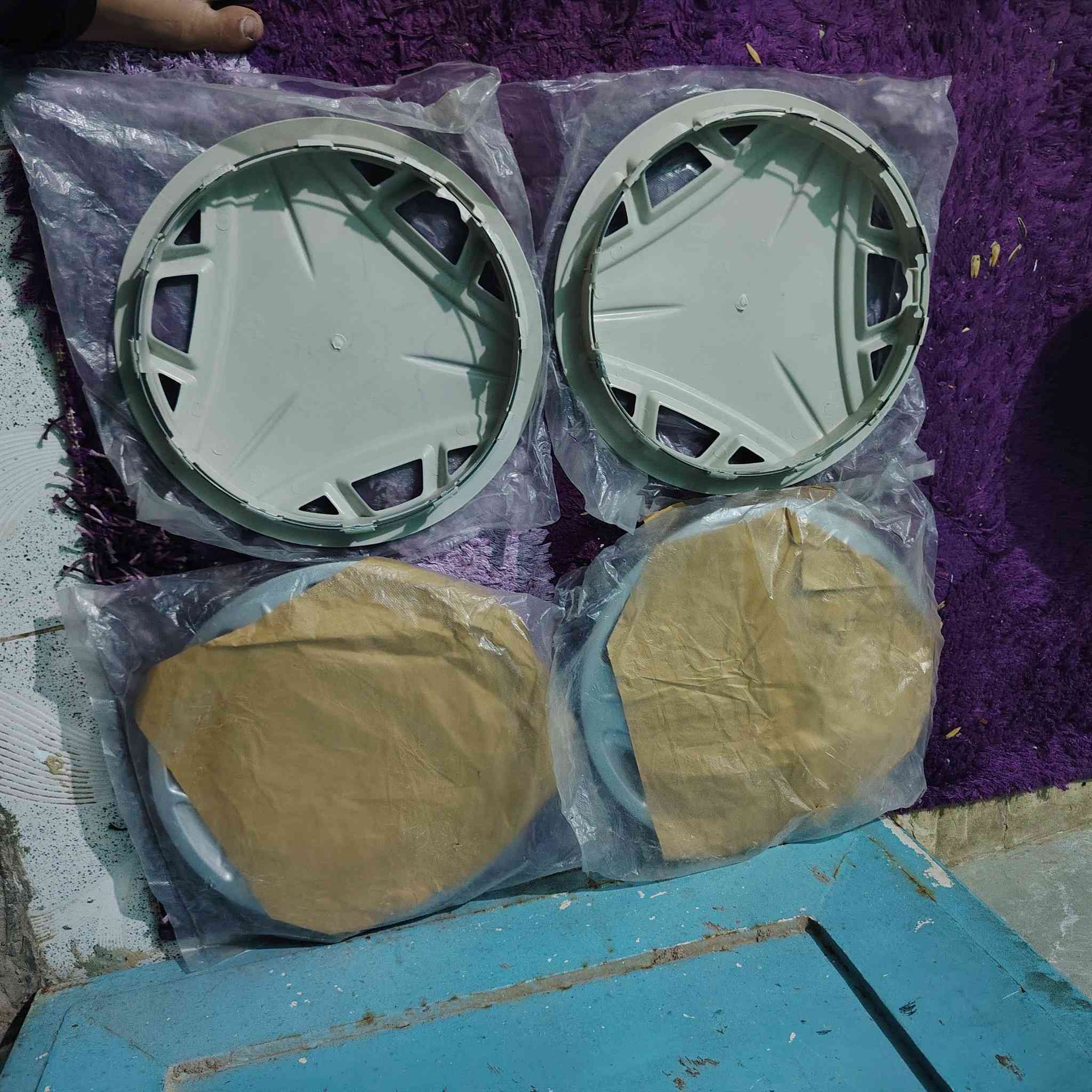 السلام عليكم ورحمة الله وبركاته شباب كبات سايب للبيع سعر 30 وبيهن مجال الله شاهد عليه وعلى رزقي هذني مال وكاله مو تجاريات للتواصل واتساب ***********
