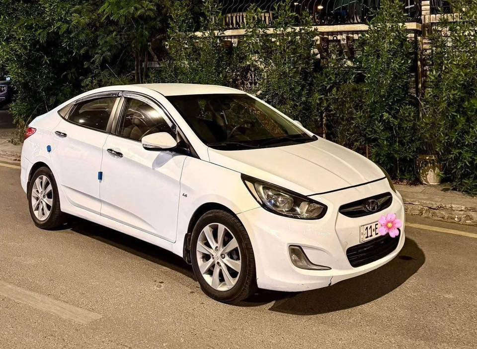 اللبيع أكسنت خليجي  بسعر 85 ورقه وبيها مجال بسيط
الموديل 2013

مكفوله من الصبغ والضربة

تحكم ستيرن

محرك 1600

ويل گب گروم

أشاير بالمري 

تبريد ثلج

تايرات جديدة

ماشية 80 حقيقي

سياره جاهزه وأستعمال شخصي

بأسمي رقم بغداد الجديد تحويل ثاني يوم

مكان السياره بغداد اليرموك اربع شوارع

رقم الهاتف /***********
