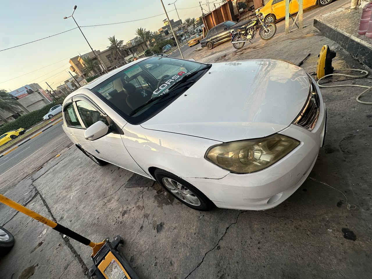 سلام عليكم بي وا يدي لبيع    موديل 13   سياره فول مواصفات  بيه ربع حزام  و بيه  كنترول  يبوش    سعر 55وبيه مجال قليل. مكاني بغداد الغزاليه شارع مدير الأمن رقم  ***********
