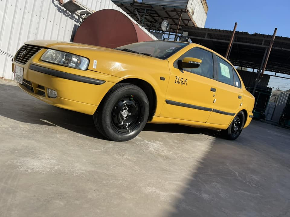 للبيع فقط سمنت 2011 سيارة جاهزة مكينه كير تبريد صدر امامي خلفي تخم تاير وياله جدد بسمي رقم الإنكليزي مصفره كلهه اصفاح اتخبل تراير كله جديد بيهه منضومه زنون عالي ناصي كهربائيات من الدعامية للدعاميه دوشمه  كامله مكفوله من ضربه وتبديل فقط بيهه صبغ بين الباب والجاملغ الخلفي اثر شخوط فقط سياره جاهزه للخيررر مكاني بغداد السعر 37 وبيهه مجال ***********
