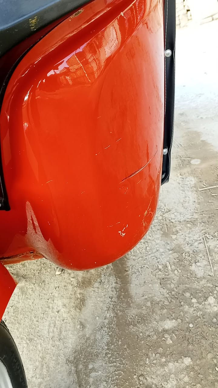 سلام عليكم تكتك اللبيع موديل 20 كفاله عامه رقم وسنويه  وضاحه بتصوير حتا مكينته كفاله برغي ما مفتوح 
مكاني ابو غرق. السعر 7وبيه مجال قليل حك الجيه
***********
