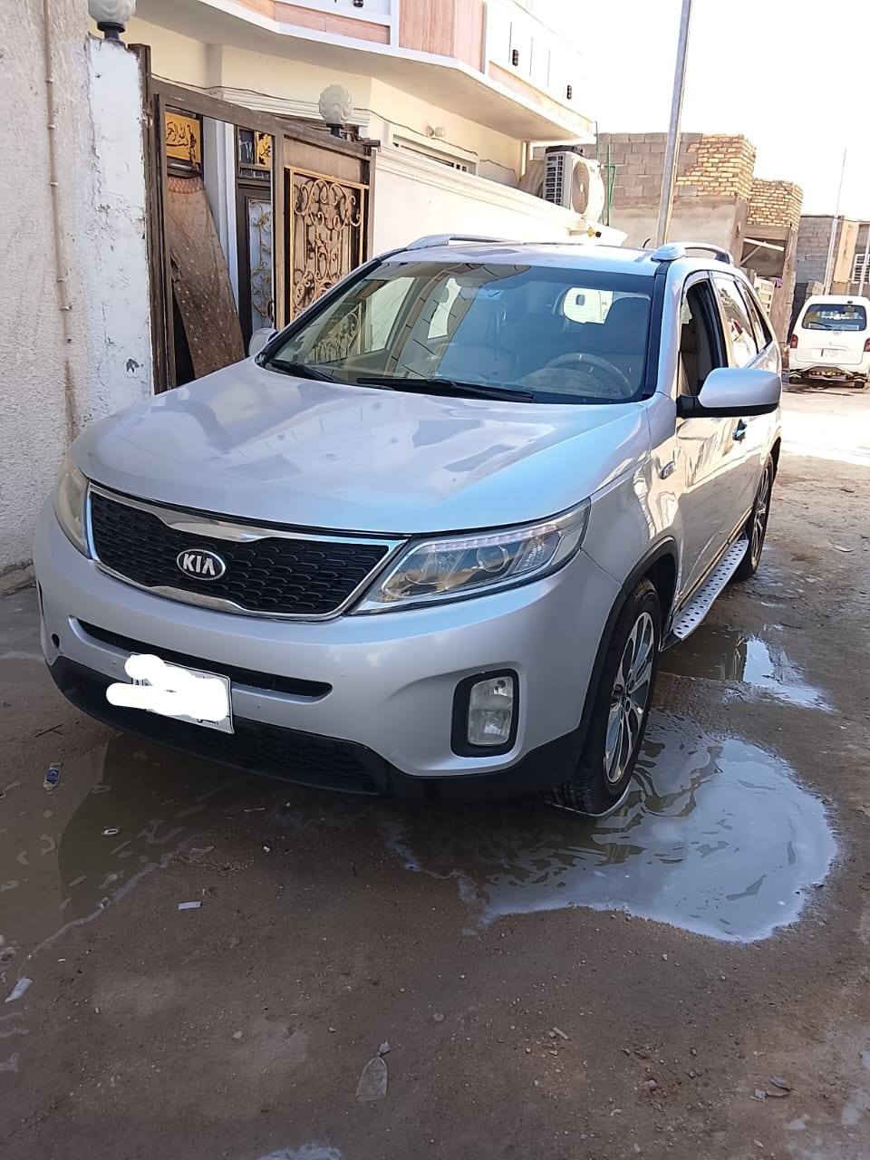 كيا سورنتو خليجي عماني موديل 2015 سبعه راكب فور 
 ويل. اربعه سلندر   سياره بيه جاملغ خلفي ومصبوغه عام رقم مثنى بسمي مكاني كربلاء السعر 130 وبيه مجال قليل للستفسار ***********
