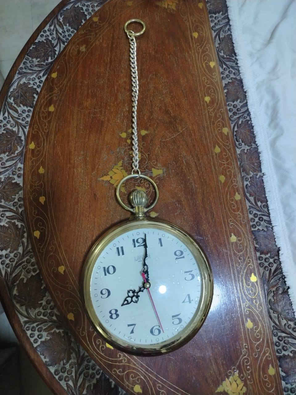 ساعة جدارية من ماركة  LANEX صناعة يابانية شغالة  بالبطاريات القلم 
السعر ٢٥ الف


**إذا كنت صاحب هذا الإعلان وتريد حذفه لأي سبب، رجاءا أرسل رسالة إلى الدعم الفني**