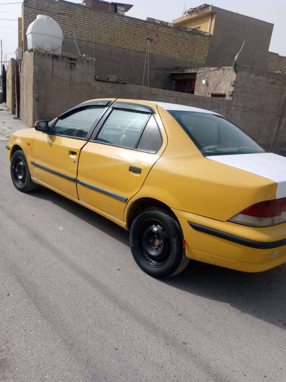 السلام عليكم ورحمه الله
سمند موديل 2011
رقم بغداد الماني 
هيئة غرامة مصفرة 
محرك كير فرنسي
تبريد ثلج
تدفئة مثل صوبة 
صدر جديد 
تخم تأير 
دواخل 
جديدة 
سستم سماعات 
يحتاج ترتيب بسيط 
السعر 33 وبيهة مجال للشراي 
قسط ما ابيع. نقد فقط 
بغداد مدينة الصدر 
***********
