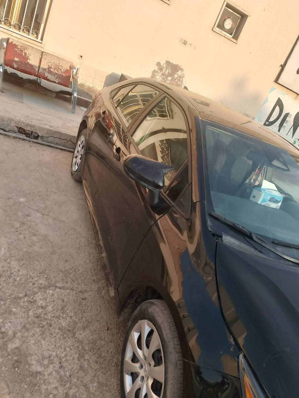 كورلا رقم ديالى معوقين ماشيه 23الف وارد امريكي le حادثه جاملغ الأيسر وبنيد وهنا نطخت وبدلت الباب السائق يعني ٣ قطع تبديل ايرباك طاك السعر 135 رقمي ***********
