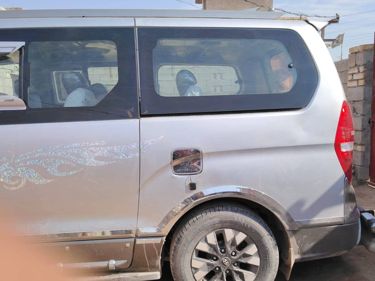 السلام عليكم ستاركس للبيع موديل 2010مكينه مسكر 12 سبلاين السياره جاهز من كلشي مكينه وكير خير من الله السياره مكفوله كفاله عامه تدفه تبريد شغال مكان السياره بغداد النهروان السعر 150 وبيه مجال رقم الهاتف ***********
