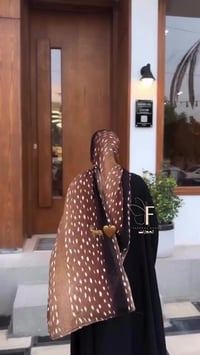 شال قطن • ملمس ناعم • ألوان جوكر