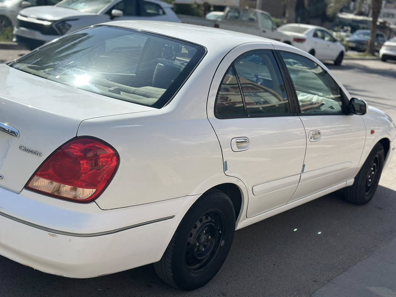 نيسان سني ياباني 2009 ابيض مكفولة من الضربة والصبغ رقم إنكليزي بغداد سنوية وهزة جديدة لغاية 2030 محرك جديد مال گصة وتايرات جدد تبريد شغال باسمي ماشية 290 الف تقريبا 

بيها ملاحظة وحدة بالكير إذا السيارة باردة تاخر ب D ترجعه على 1 تمشي وترجعه D تصير طبيعية ماكو اي مشكلة 
المكان بغداد سيدية
السعر 98 ورقة


**إذا كنت صاحب هذا الإعلان وتريد حذفه لأي سبب، رجاءا أرسل رسالة إلى الدعم الفني**