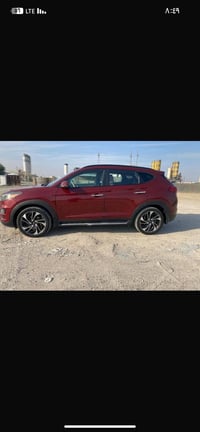 هونداي توسان كندي حادثة فقط بنيد بدون دواخل بدون ارباك السياره فول موا...