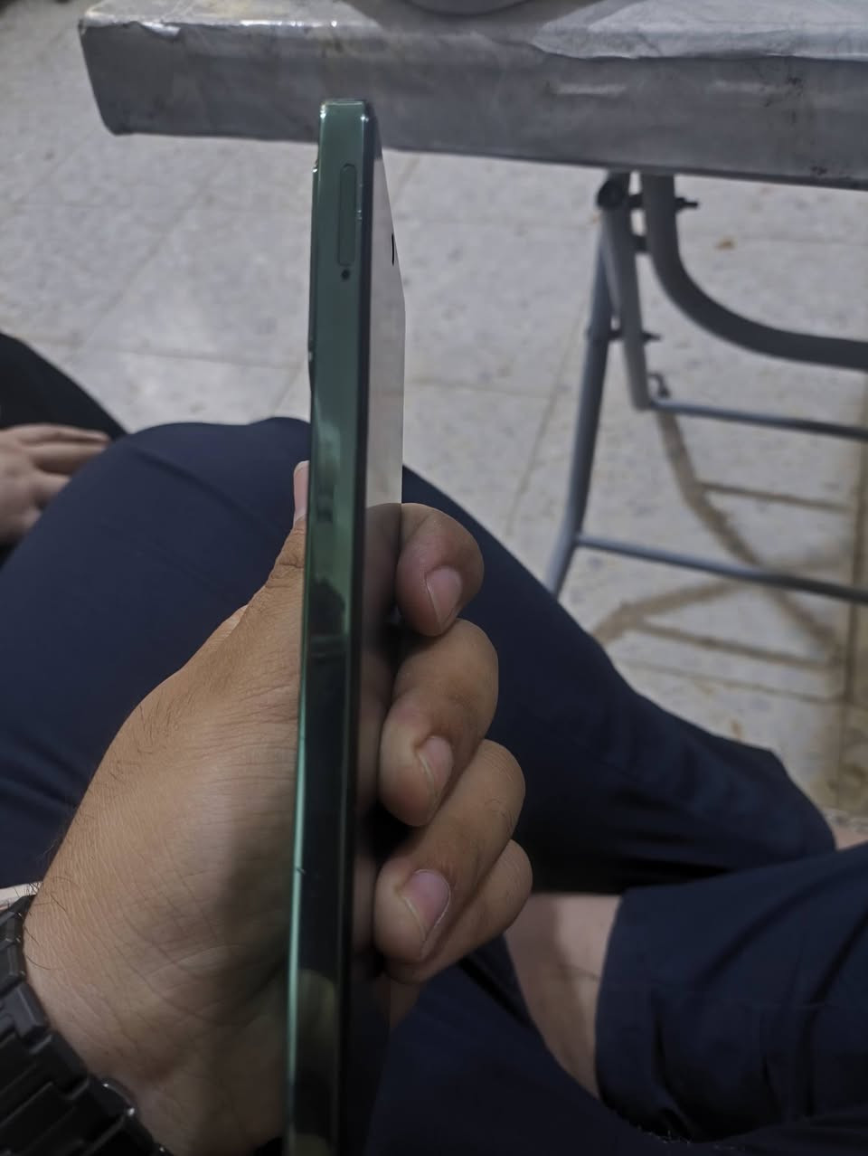 السلام عليكم تكنو بوفو 6 برو 5g
ذاكره 256
رام 12
 معالج دايمن ستي 6080 
كامره الخلفيه 108 
كامره اماميه 32 
بطاريه 6000
اندرويد 15
الجهاز خرافي 
شاشه 120 هيرتز يعني الالعاب 90 فريم خرافي 
السعر 250 وبي مجال بسيط 
مكاني بغداد الدولعي *********** رقمي بي واتساب
