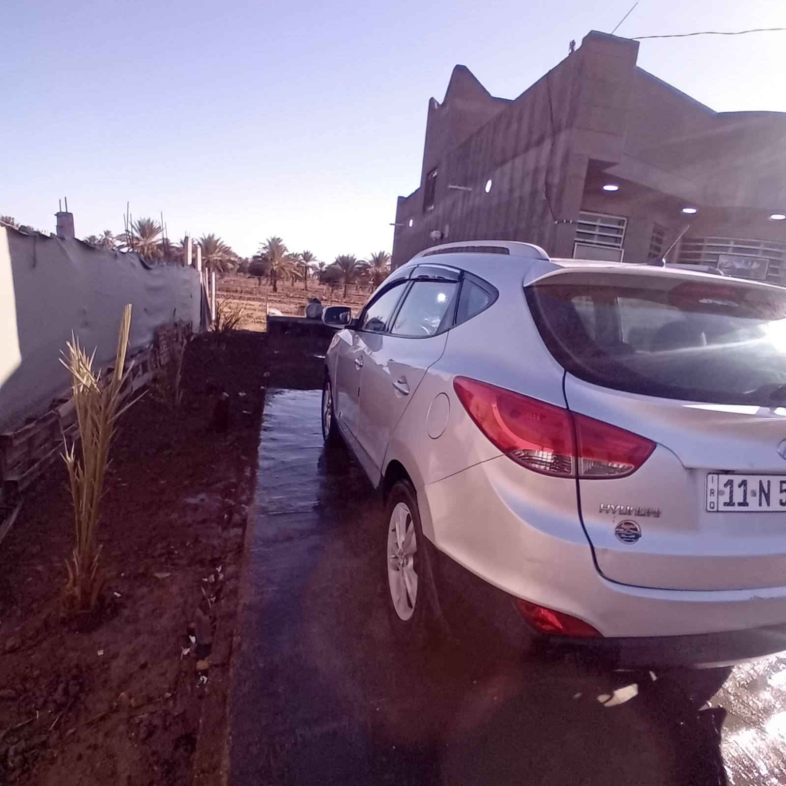 توسان 2011 مصبوغ احزام السعر 120 المكان حله  ***********
#
