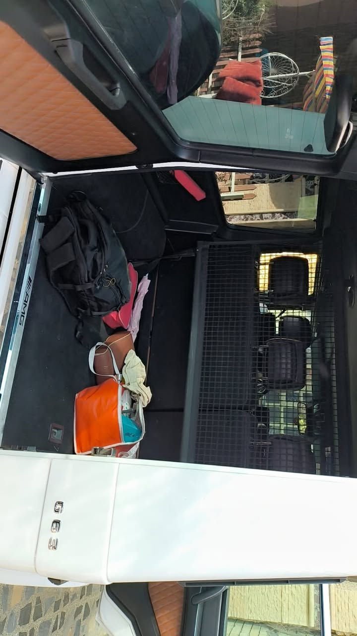 سلام عليكم جي كلاس موديل 2017
سياره ع بلاد ماشيه 76 حقيقي 
فقط دركه محدثه مال 2023 
سياره بلاديه مكانها فلوجه 
رفم اربيل تحويل مباشر 
سعر ع خاص ***********
