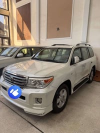 … تويوتا لاندكروز موديل 2015 رقم بغداد  وكالة  ساز Vxr  مكينة v8 5700 ...