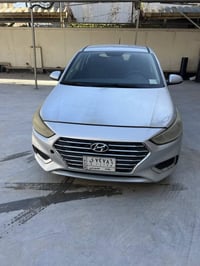 اكسنت هاج باك ٢٠١٩  وارد كندي  حادثها  بيها جاملغ وباب سايق وصبغ بنيد ...