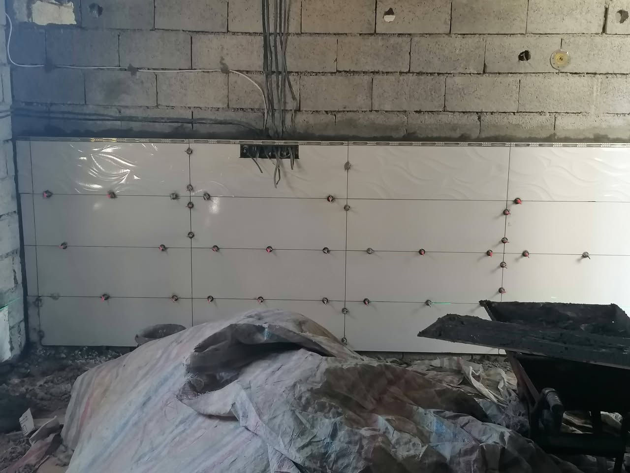 سلام عليكم شغل سيراميك نشتغل داخل قضاء قرتبه وخارج سعر مناسب ان شاءلله اتصل وتدلل ***********بيه وتساب

