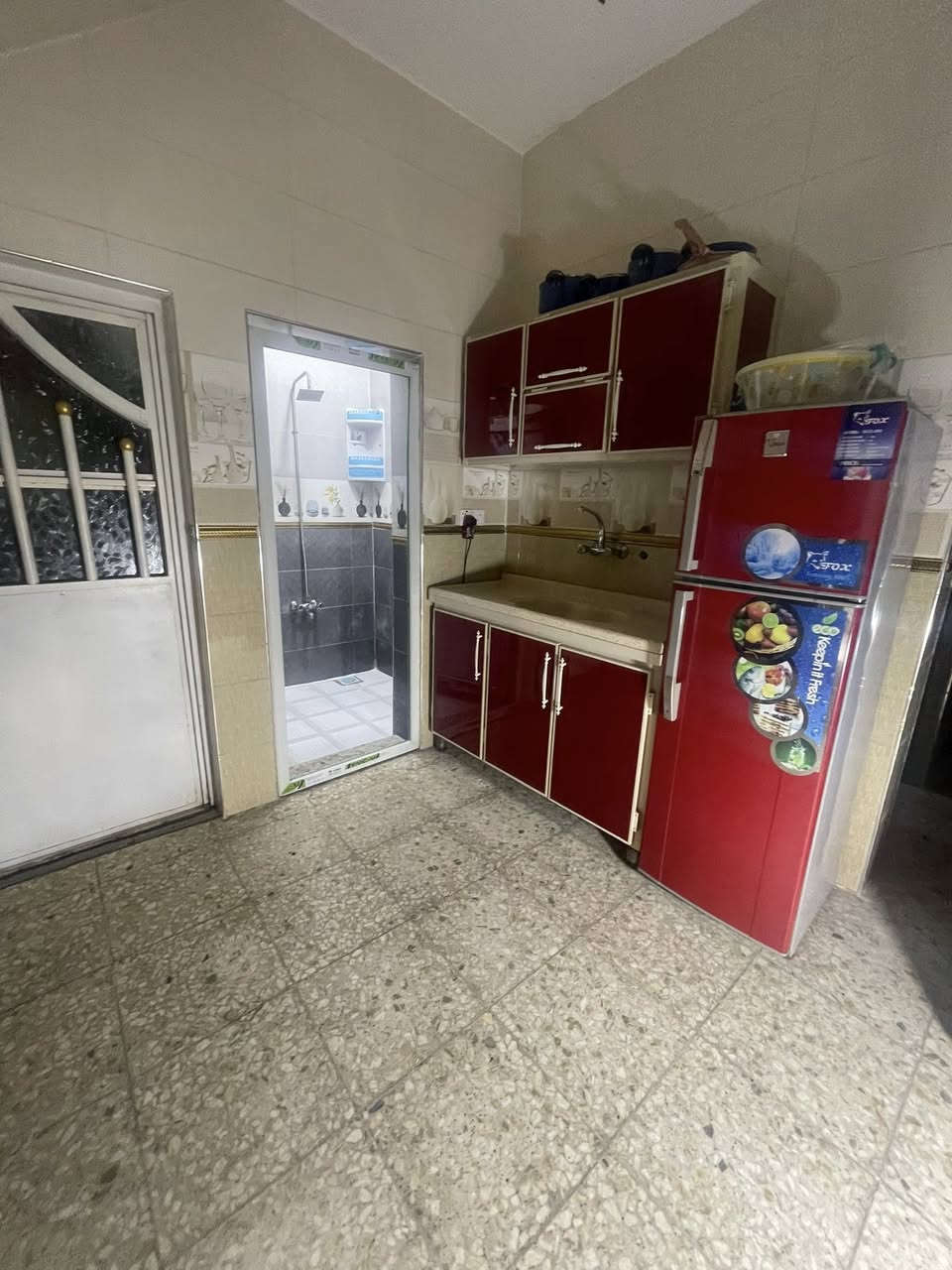 دار للبيع 100 متر ✅
حي البساتين السلام 
البيت جديد ونضيف 
للاستفسار ***********
