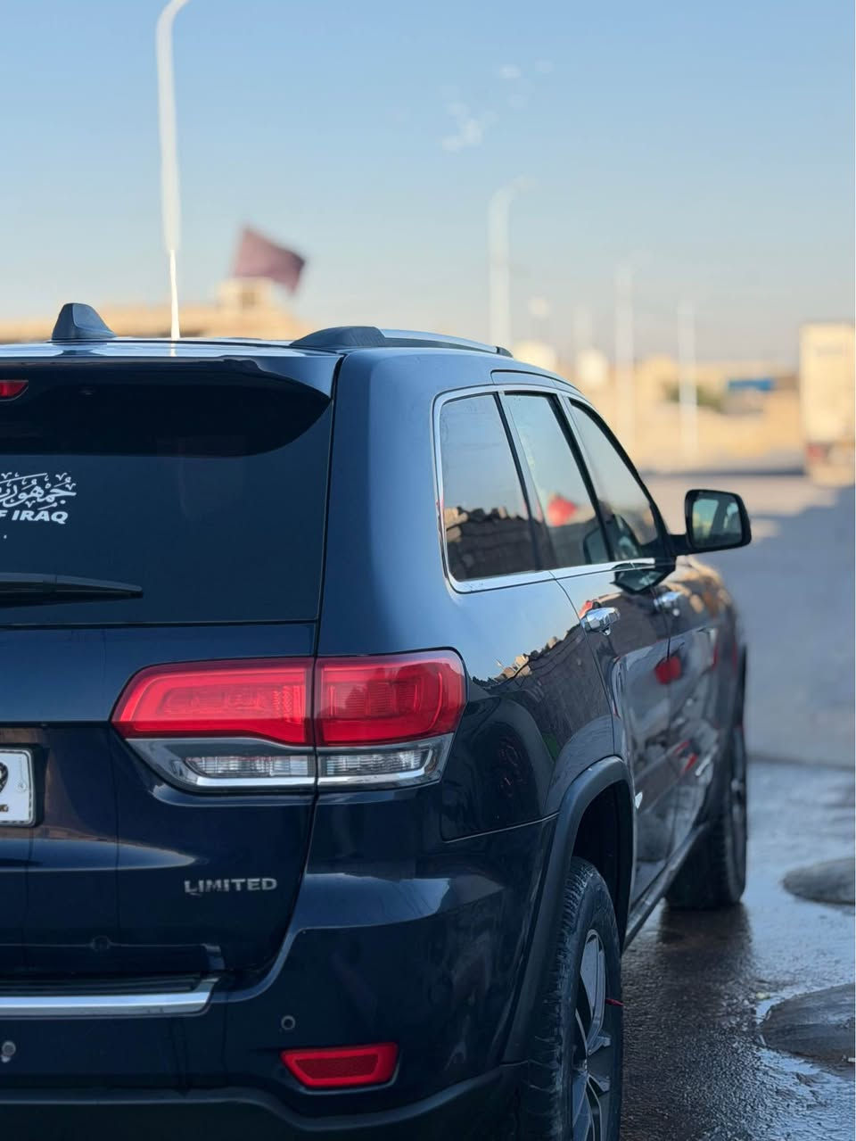 السلامعليكم 

-جيب كراند شيروكي لمتدد فول مواصفات 2017

الممشى:- 155الف ميل 

- مكينه  3600 سته سلندر

- السعر 210 وبي مجال بسيط

المواصفات :- 

*مرايات شفط

*حساسات مرايات 

*فتحة سقف

* بصمه تشغيل + بصمه ابواب 

* تشغيل عن بعد 

* شاشه  حجم الكبير + كامرره 

 *صندوك كهرباء

*ذاكره تخزين مقاعد

*ستيرن كهرباء

*مقاعد كهرباء

* تدفئه تبريد مقاعد اماميه

* حساسات + خلفي + جانبي 

* 4 وضعيات قياده 

* منضومه ليد زنون

*  شفتات ستيرن

السياره وارد امريكي حادث مابيه فقط هاي الضربه البسيطة جداً بلقماره 

- مكان السياره البصرة

- للاستفسار  مراسلتنا 
*********** البصرة, العراق
