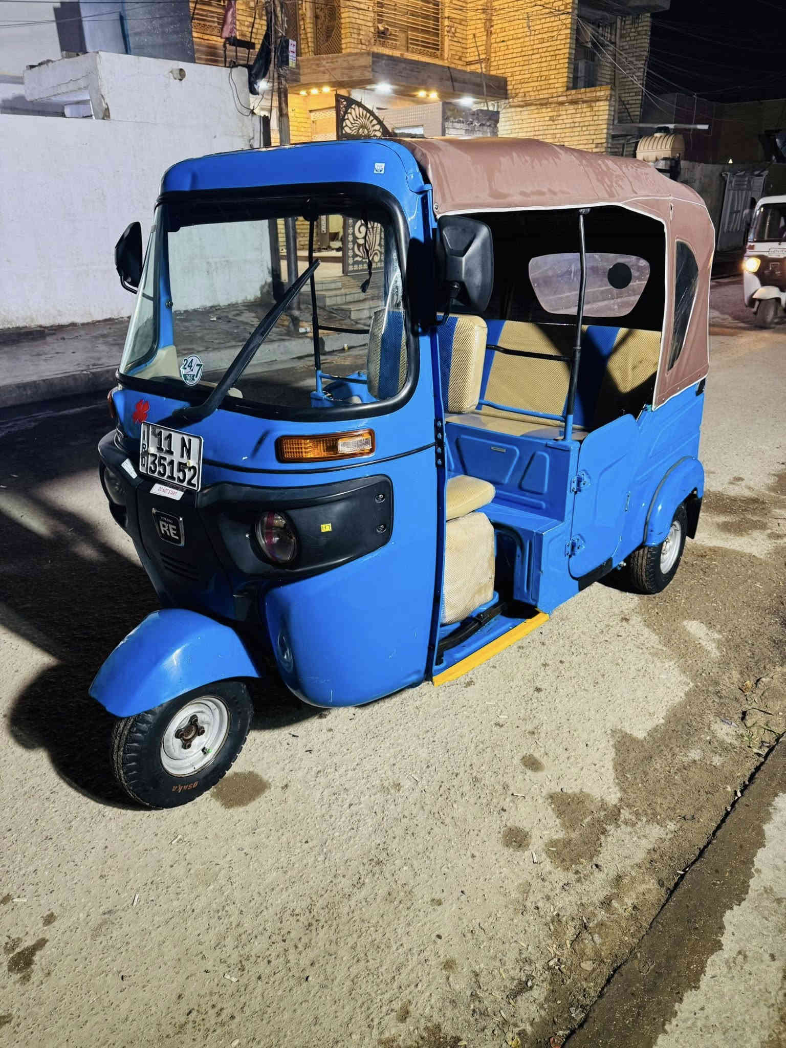 سلام عليكم تكتك البيع واحد 21شهر دعش مكفوله تكتك من عده هاي البارد الذاكره بل مقطع مكينه ما مفتوحه لا توس معمره ولا بيه حار ولا زبغ مكاني بغداد شهداء العبيدي سعره8وربع بيه مجال وهاذ رقمي ***********
