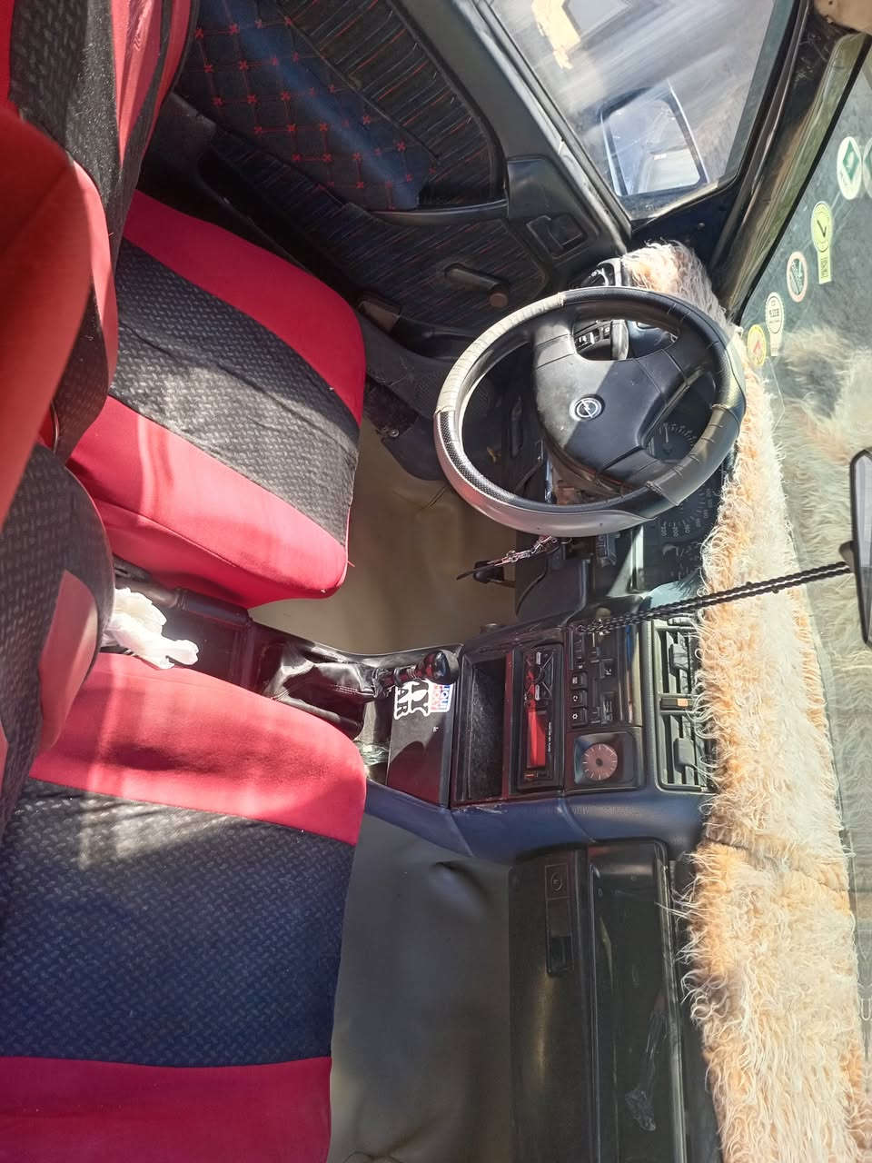 فكتره ٩٣ رقم انبار جديد بأسمي
محرك الفين گير عادي
السعر 32 بيهه مجال
السياره ما ناقصه شي
مكان السياره الفلوجه الحصي
مراوس او بيع 
***********
