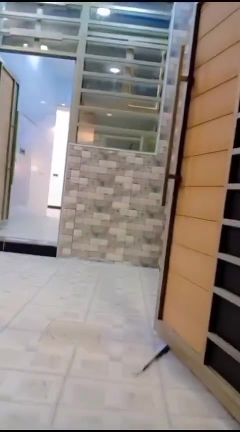 بيت للبيع مساحته 100 مربع بناء درجه اولى صب كونكريت  الموقع شافعيه قرب مدرسه تكون مقابيله متنزه
الشراي يتصل على الرقم ************
