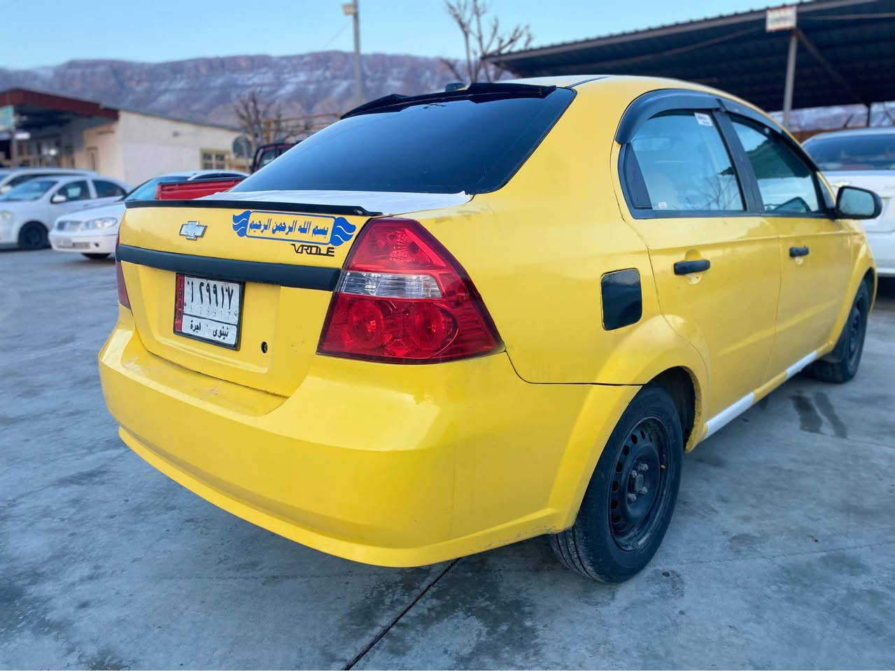 أڤیۆ مودیل ٢٠٠٩ گێر عادی مەکینە گەورە سەنەوی پلاستیک  ئەولیات بە شەرت 
بێ دەعمو لئدراو پشت و پێش کەپس گێرو مەکینە بە شەرت تەقەو رەقە هەموی مەزبوتە 
چوار تایەی نوێی لە بنە 
سحری ٣٢ وەرەقە و مەجالێکی کەم 
ژم ***********
*********** شقلاوة, أربيل
